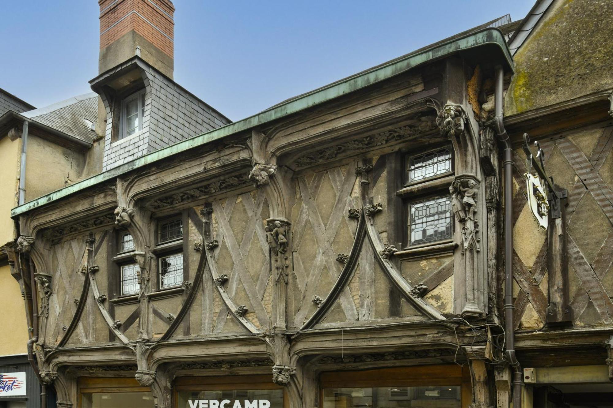 La Dame Blanche - Appartement Hypercentre Historique Bourges Exterior photo
